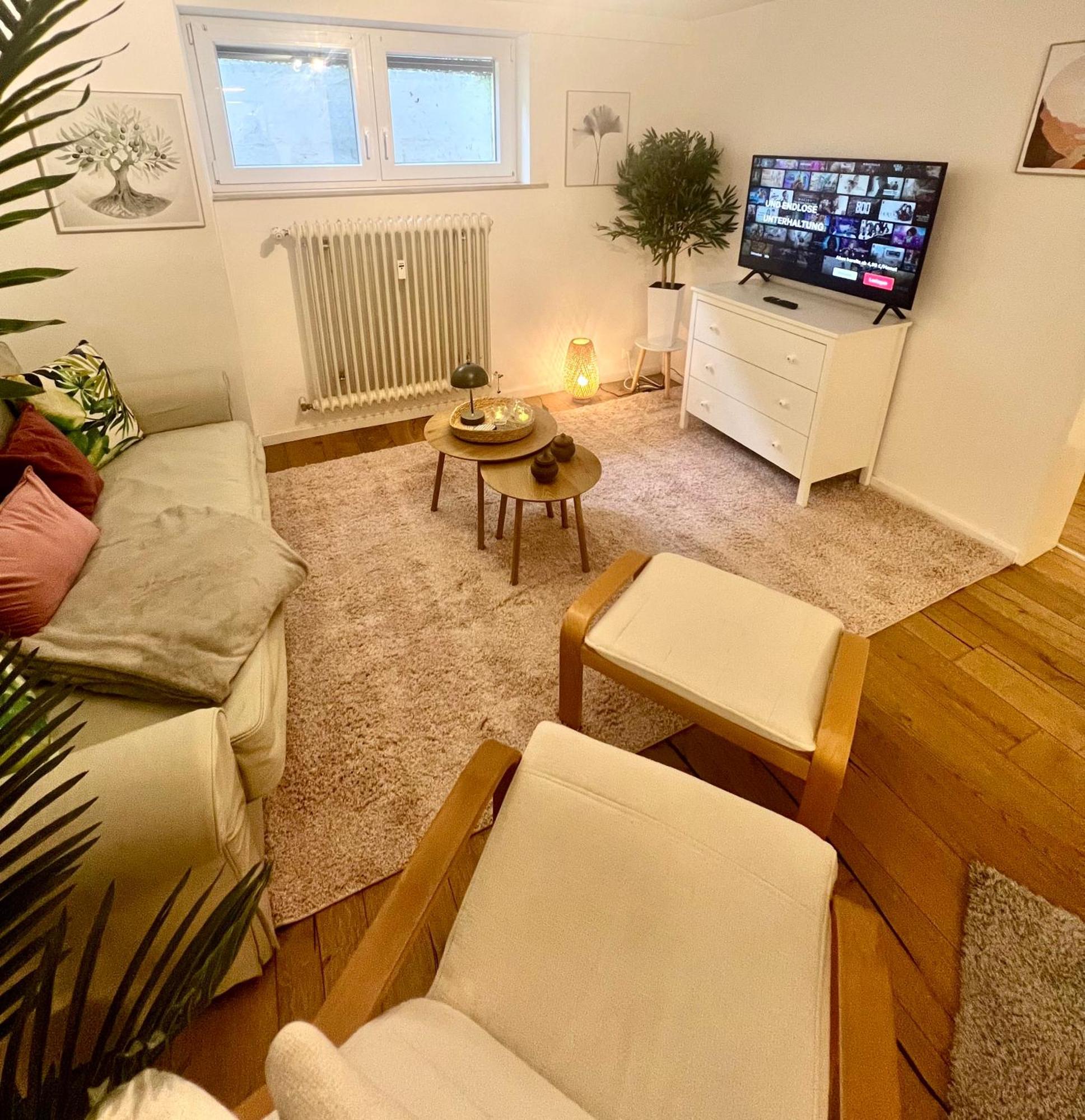 Gemuetliche Souterrain Wohnung Neben Der Universitaetsklinik In Homburg Homburg  Exterior foto