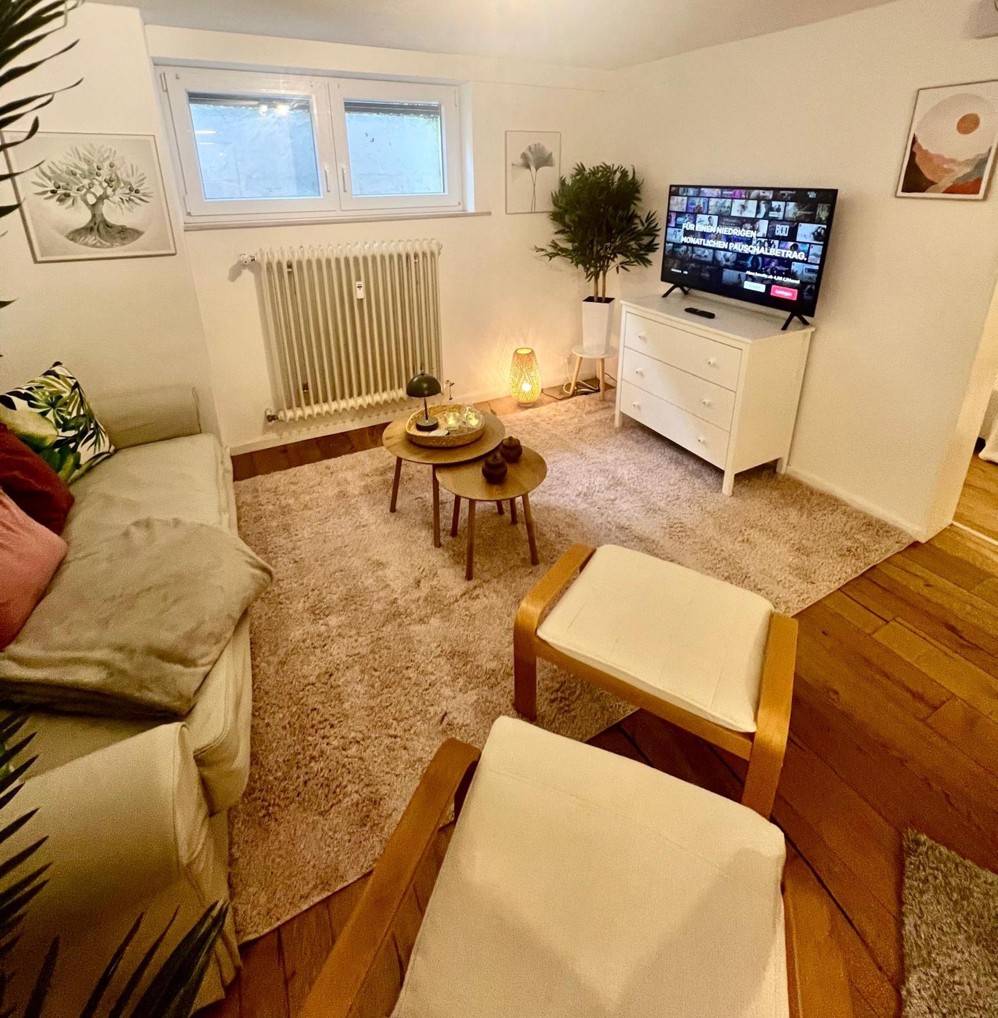 Gemuetliche Souterrain Wohnung Neben Der Universitaetsklinik In Homburg Homburg  Exterior foto