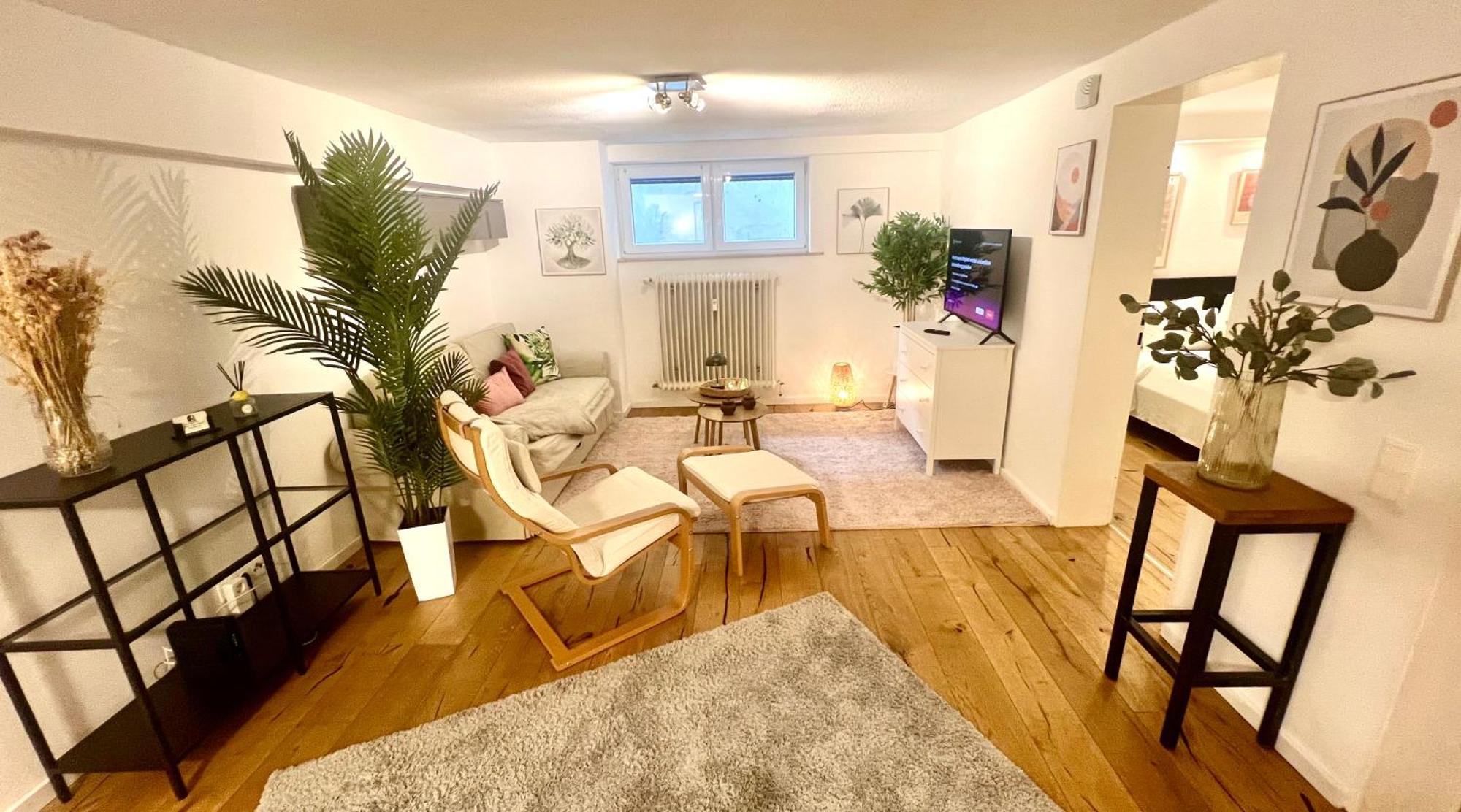 Gemuetliche Souterrain Wohnung Neben Der Universitaetsklinik In Homburg Homburg  Exterior foto