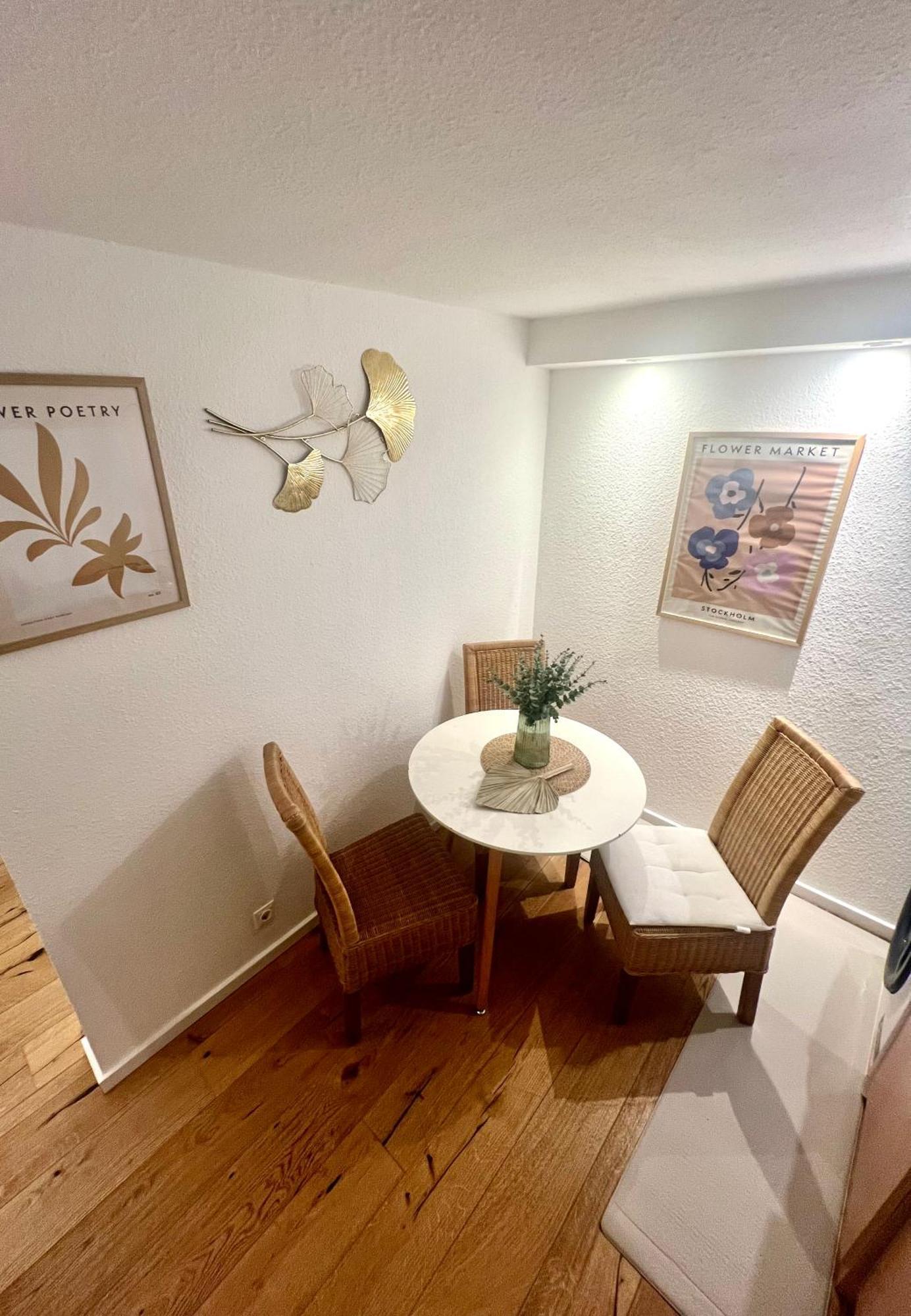 Gemuetliche Souterrain Wohnung Neben Der Universitaetsklinik In Homburg Homburg  Exterior foto